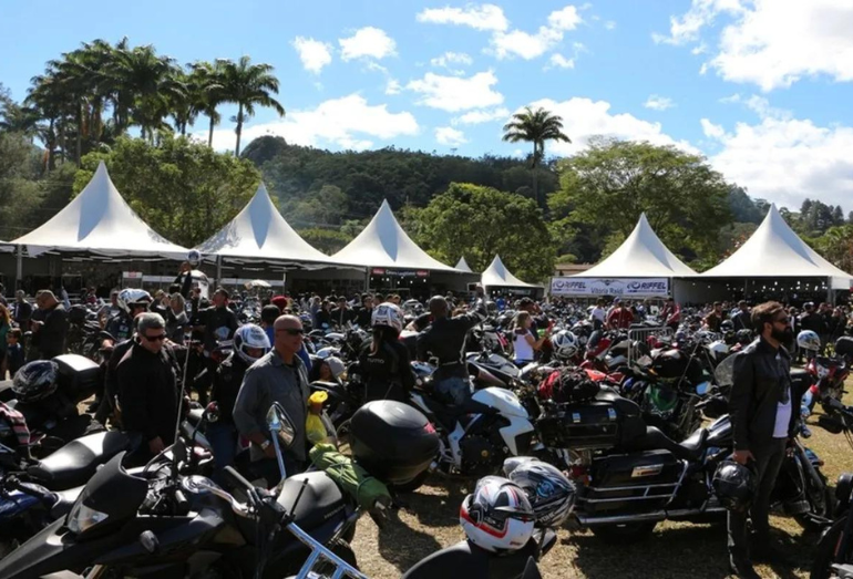 Organização do Encontro Internacional de Motociclistas de Penedo reforça medidas de segurança após relatos de náusea