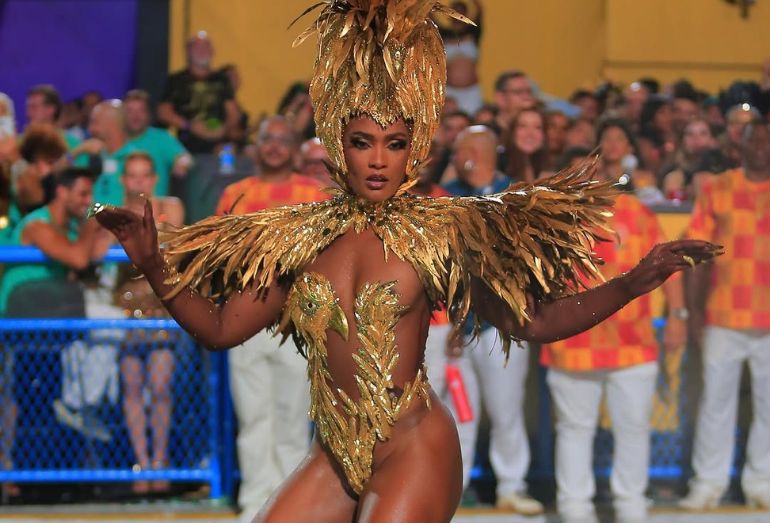 Erika Januza não é mais rainha de bateria da Viradouro: 