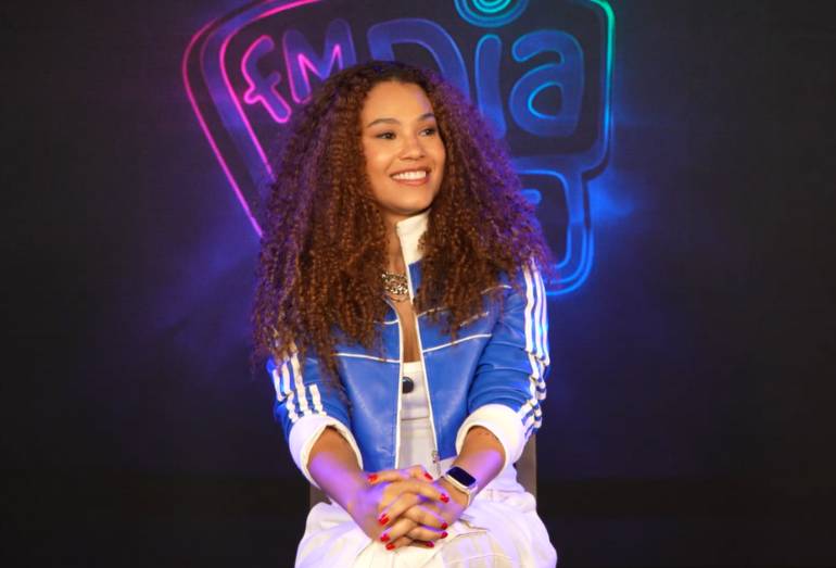 Thaís Macedo fala sobre cenário feminino do pagode e celebra parceria com Ferrugem: “Graças à minha cara de pau”
