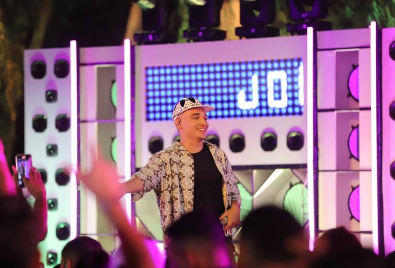 João Gomes grava DVD aberto ao público nos Arcos da Lapa