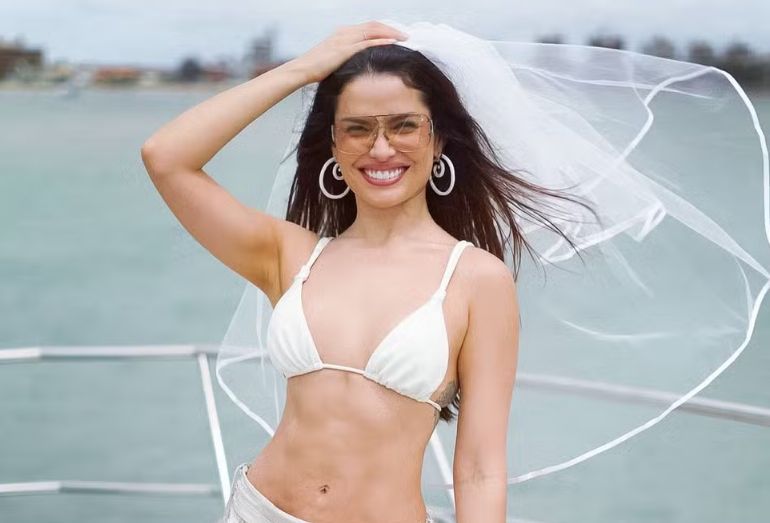 Juliette exagera na despedida de solteira e mostra corpo cheio de hematomas: “Tô viva, viu?”